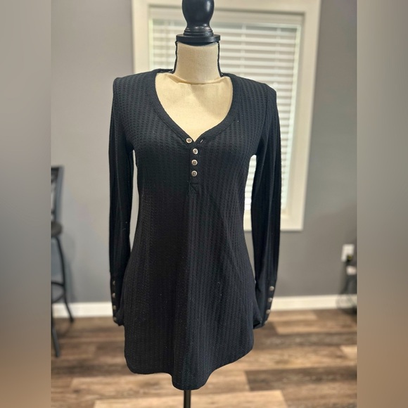 Chaser Thermal Black Button V-Neck Pullover Waffle Knit Long Sleeve Top Small - Picture 1 of 6